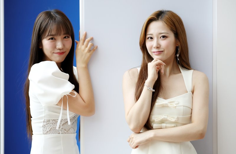 트로트 2인조 그룹 두자매 김희진(왼쪽)과 윤서령 / 뉴스1 ⓒ News1 박지혜 기자