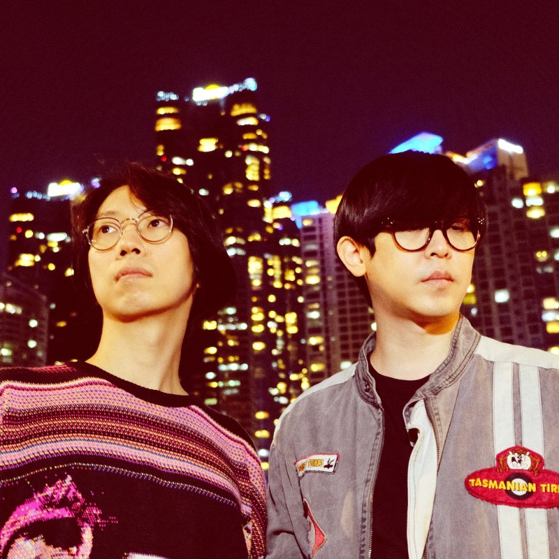 [서울=뉴시스] 이능룡(왼쪽), 이이언. 나이트 오프. 2022.12.25. (사진 = 나이트 오프 제공) photo@newsis.com *재판매 및 DB 금지