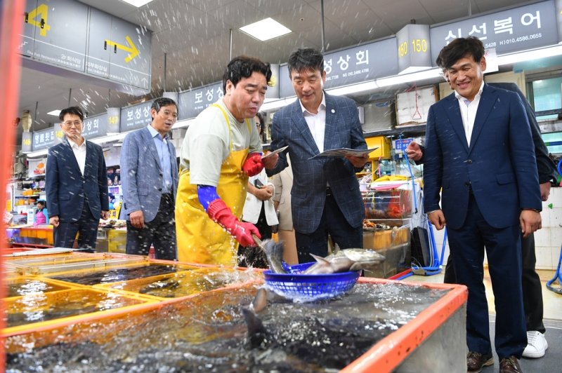 부산시, 수산물 안전관리 전담팀 구성…수산물 소비 캠페인