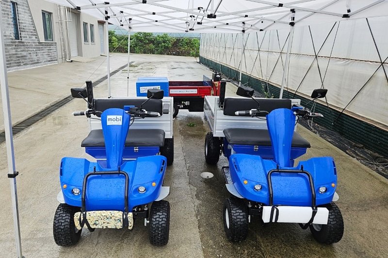 [제주=뉴시스] 29일 서귀포농업기술센터에서 선보인 전기차 사용후 배터리를 활용한 농업용 운반차. (사진=제주도 제공) 2023.06.29. photo@newsis.com *재판매 및 DB 금지