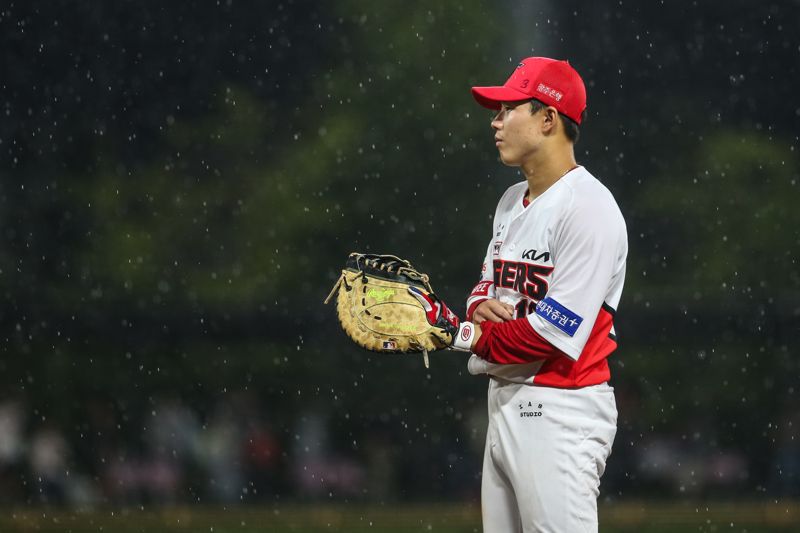 KIA, 9연승 두산과의 진검승부 … 김종국 감독 “용병 원투펀치‧마무리 정해영 출격”