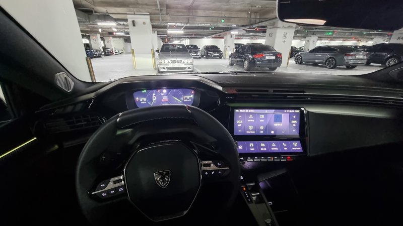 뉴 푸조 408 실내 ⓒ News1 이형진 기자