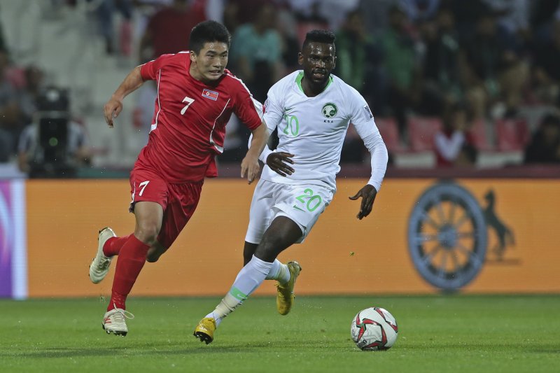 [두바이=AP/뉴시스] 한광성은 2014년 AFC U-16 아시안컵 등 세계 대회에서 일찍이 두각을 나타내 해외 진출에 성공했다. 사진은 2019년 1월 아랍에미리트 두바이에서 열린 AFC 아시안컵 예선 사우디아라비아 대 북한 경기의 한광성(왼쪽) 2023.07.03.