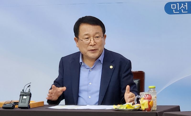 정헌율 익산시장 "환자 지키는 의료진에게 감사"