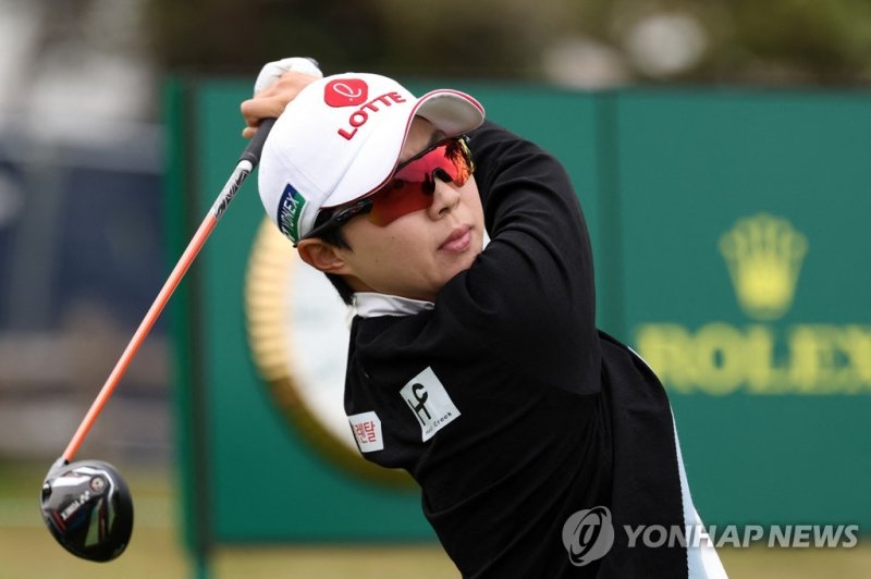 김효주 Jul 7, 2023; Pebble Beach, California, USA; Hyo Joo Kim tees off on the sixteenth hole during the second round of the U.S. Women's Open golf tournament at Pebble Beach Golf Link. Mandatory Credit: Kiyoshi Mio-USA TODAY Sports