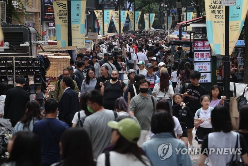 소비자 경제인식 두 달째 '낙관'..심리지수 15개월來 최고