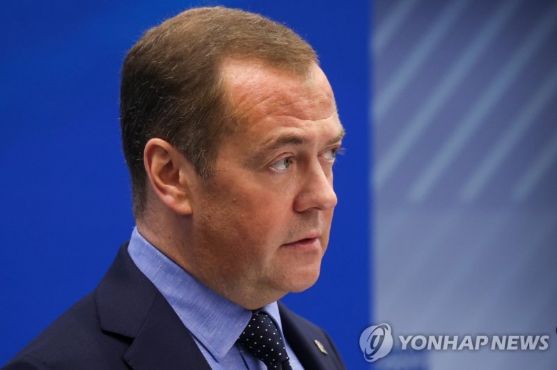 드미트리 메드베데프 러시아 국가안보회의 부의장 RUSSIA, MOSCOW - JULY 4, 2023: United Russia Party Chairman/Russian Security Council Deputy Chairman Dmitry Medvedev attends a meeting of the United Russia Party General Council. Sofya Sandurskaya/TASS