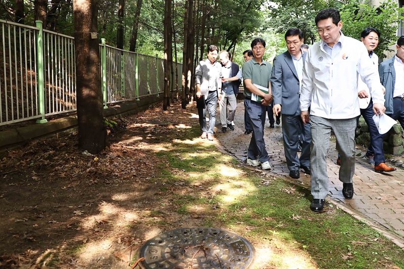 이상일 용인시장, 학교 현장 해묵은 민원해결..."약속지켰다"