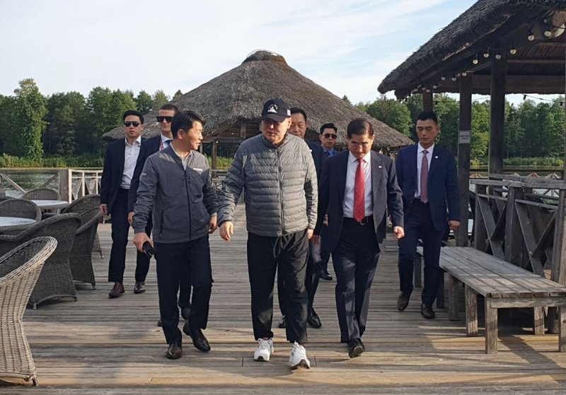 나토 순방에도 '천안함 모자' 쓴 尹, 다짐 되새겼다