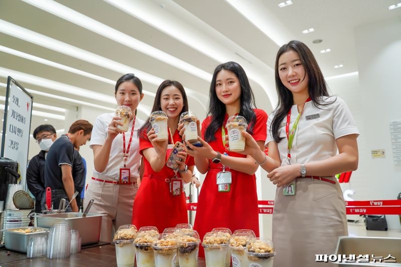 "무더위에 지친 직원들 팥빙수 먹고 힘내요"