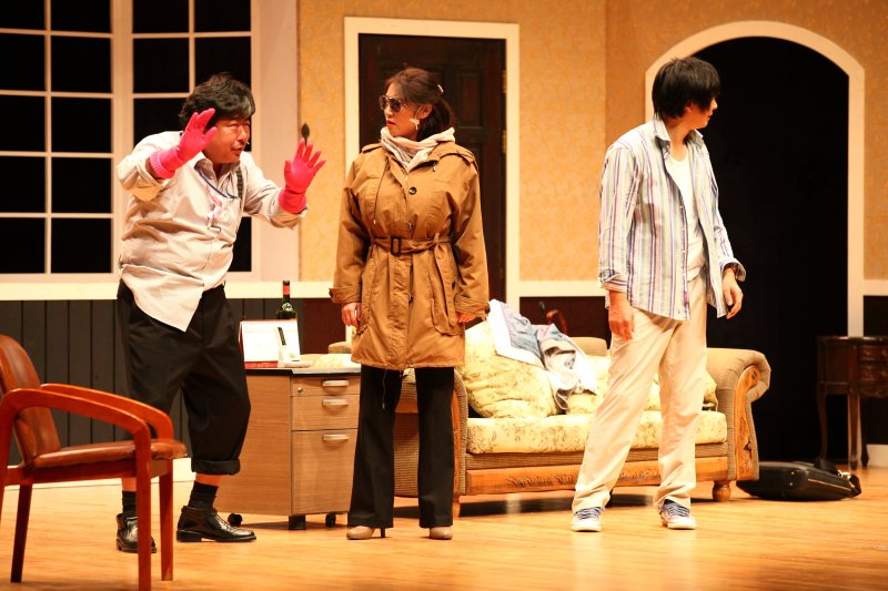 21일부터 9일간 밀양공연예술축제가 열린다. 사진은 힐링 코미디 연극 수상한 집주인. (사진=밀양시 제공) *재판매 및 DB 금지