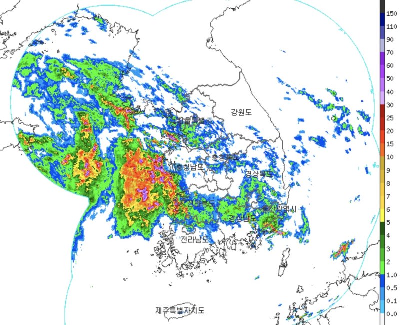 13일 오전 8시30분 기준 강우 레이더(기상청 제공) ⓒ 뉴스1