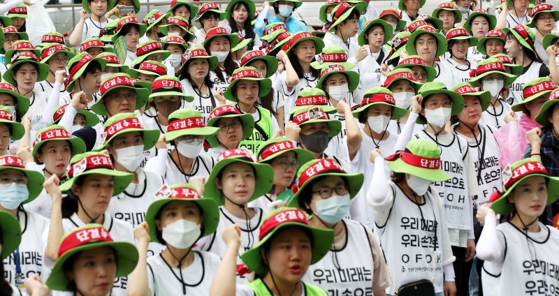 보건의료노조 총파업으로 '수술중단 사태'...정부, "정당하지 않아"