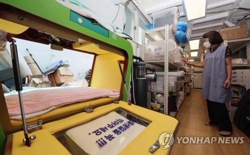 [팩트체크] 베이비박스로 오는 아기, 한국이 유독 많다?