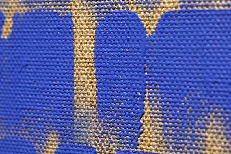 [서울=뉴시스] 박진희 기자 = ‘아트픽(Art Pick) 30’ 참여 작가 최명영 작품 'Conditional Planes 23-30' 부분 확대. '평면 조건'시리즈를 50여 년간 이어오고 있는 최명영 화백은 기하학적 형태와 구조의 조형언어를 추구한다. '단조로움과 무미함의 연속같은 작업'은 우리나라 단색조 회화의 원조이기도 하다. 2023.07.15. pak7130@newsis.com