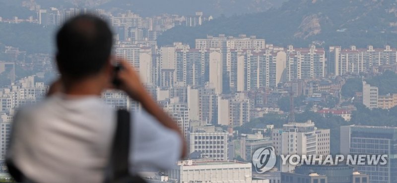 서울 집값 떨어졌을때 잽싸게 샀다..아파트 거래 4채 중 1채 '외지인'