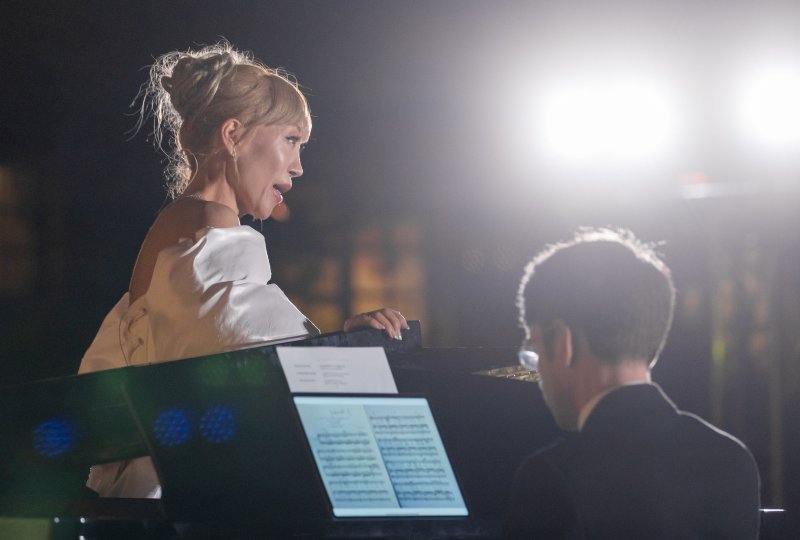 15일 오후(현지 시간) 프랑스 중부 루와르 지방의 고성인 ‘샤토 드 라 페르테-앵보(Chateau de La Ferte-Imbault)에서 ‘조수미 국제 콩쿠르’ 발대식 및 독창화가 열려 소프라노 조수미가 공연을 펼치고 있다. 2023.7.16/뉴스1 ⓒ News1 이준성 기자