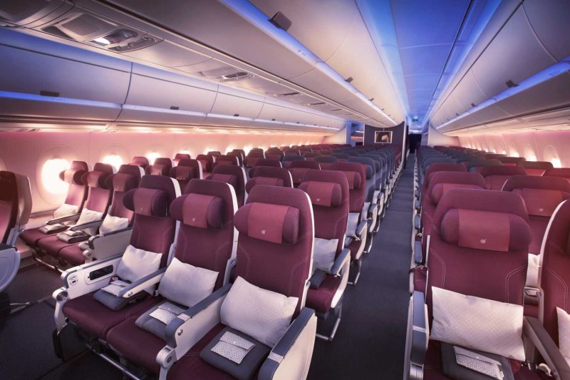 카타르항공이 도입한 에어버스 A350-1000 기종의 이코노미석(카타르항공 제공)