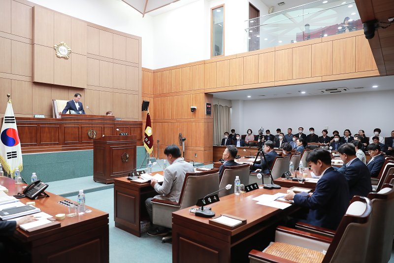 전북 부안군의회가 집중호우로 피해를 군민들을 위해 부안군을 특별재난지역으로 지정해 줄 것을 촉구했다. 부안군의회 본회의장(부안군의회 제공)2023.7.19/뉴스1