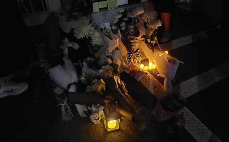 [포착] "선배로서 미안하다"..'교실에서 극단선택' 교사 추모 포스트잇 곳곳에