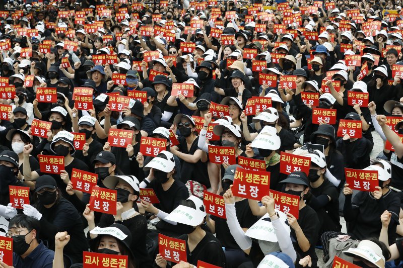 "가해 학생 분리했더니 학생인권조례 위반이라고?" [학생 인권 아래 추락한 교권 <중>]