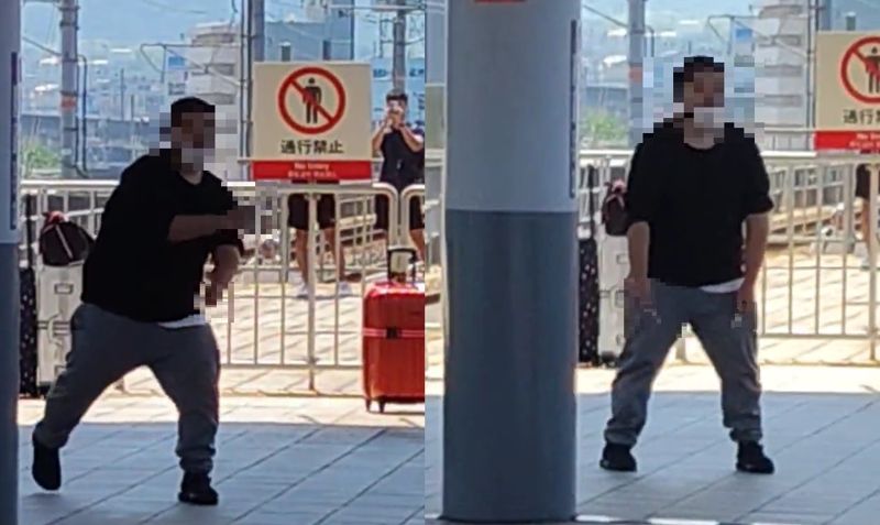 7월 23일 오전 오사카 공항열차 안에서 흉기를 휘두른 30대 남성이 경찰과 대치하고 있다. 트위터