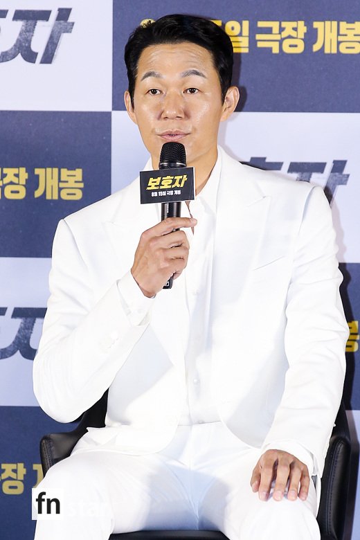 [포토] 박성웅, '담백한 인사말'