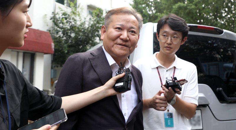 이상민 탄핵 기각... 돌아온'실세장관' [이상민 장관 탄핵 기각]