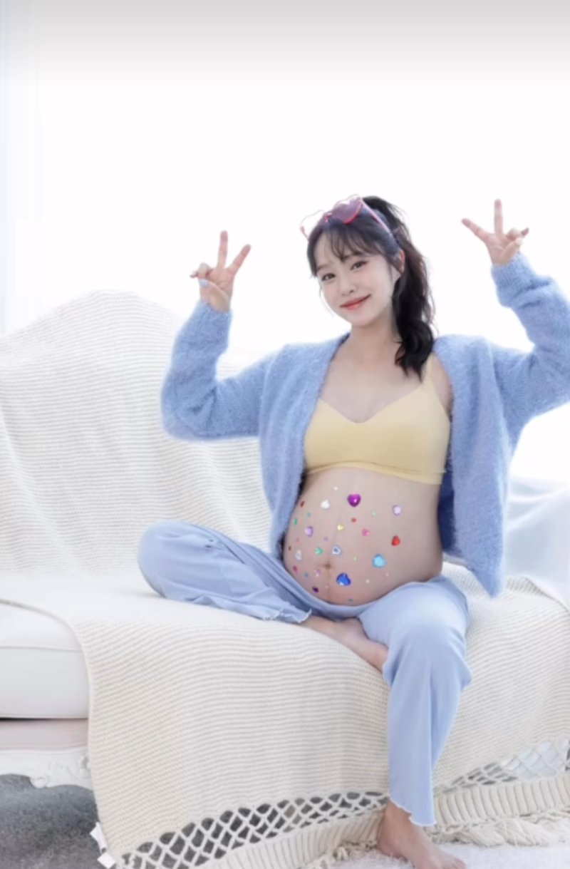 [서울=뉴시스] 헤이지니. (사진=헤이지니 인스타그램 캡처) 2023.07.27. photo@newsis.com *재판매 및 DB 금지