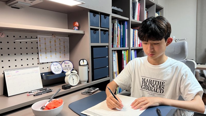 시청자와 함께 성장하는 고교생 유튜버 '마이린'[인터뷰]