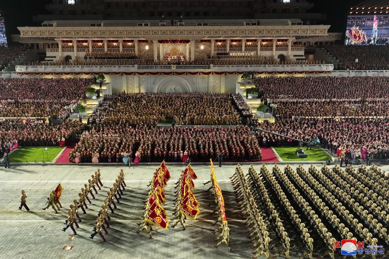 김정은 '전승절' 직접 연설 없이 "국방상, 자멸적 선택한 적수들에 경고"(종합)