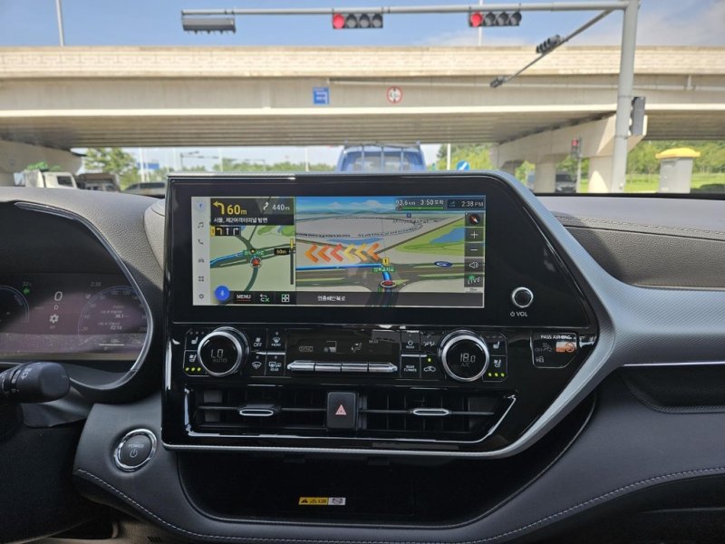 4세대 하이랜더 실내 [촬영 김보경]