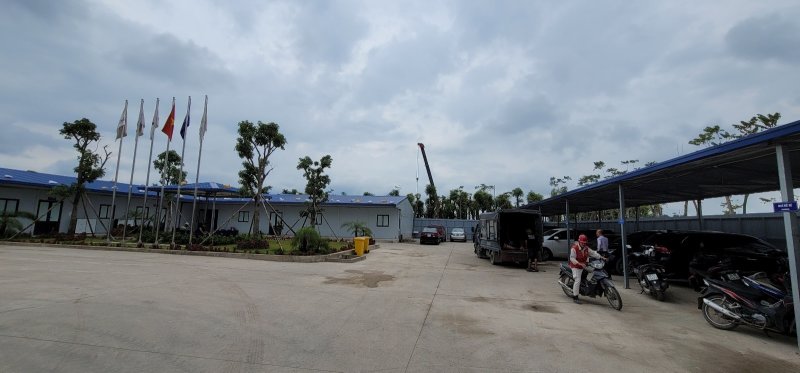 베트남 흥옌성에 조성되는 클린산업단지 공사 현장 사무실 전경. 뒤쪽의 나무는 향후 녹지공간 조성 시 식재할 것들이다. 2023. 7. 19 .뉴스1 ⓒ News1 황보준엽 기자