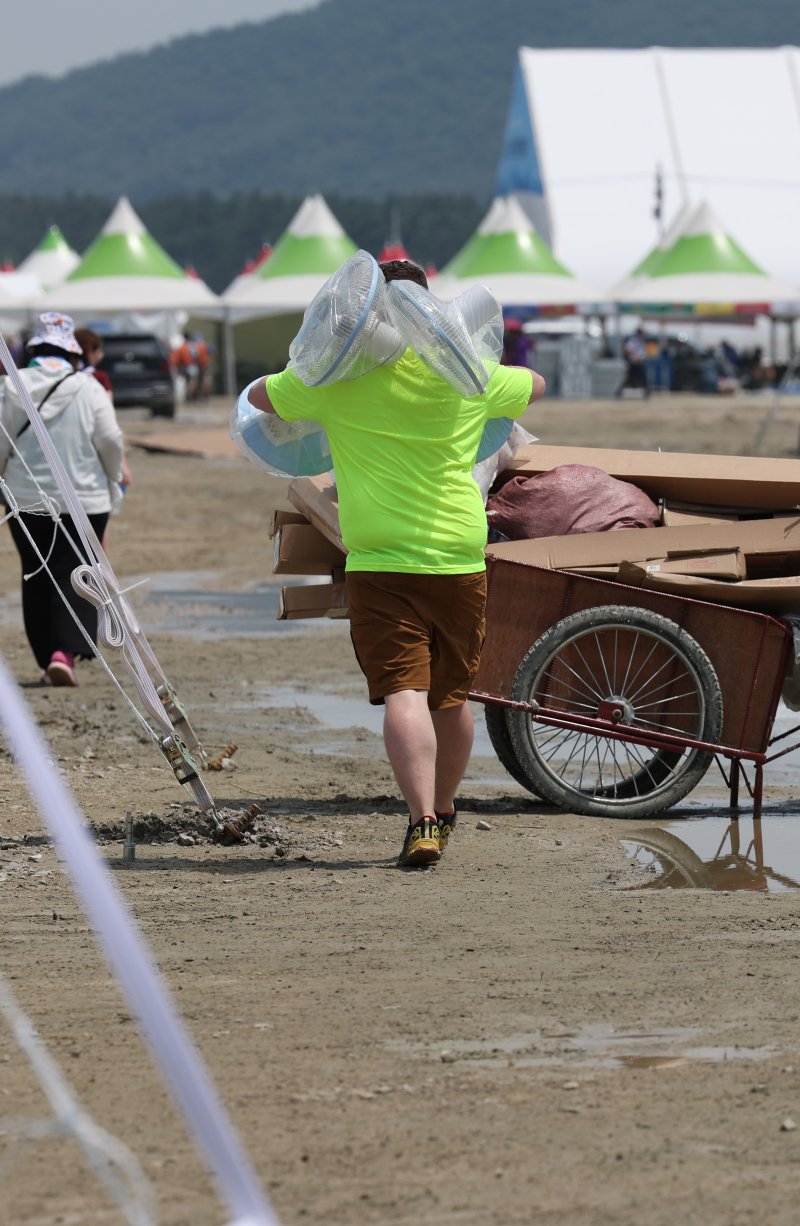 폭염 뚫은 스카우트 정신… 전 세계 4만3000명 새만금 집결