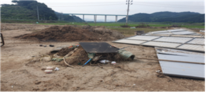 충남 청양군 목면 화양리의 축사 외부벽이 침수로 훼손돼있다. /사진=농림축산식품부