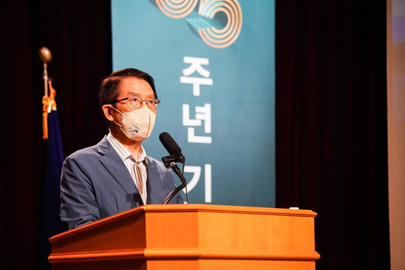 신창재 교보생명 의장, 창립 65주년 기념식서 '디지털 전환·수평적 조직문화' 강조