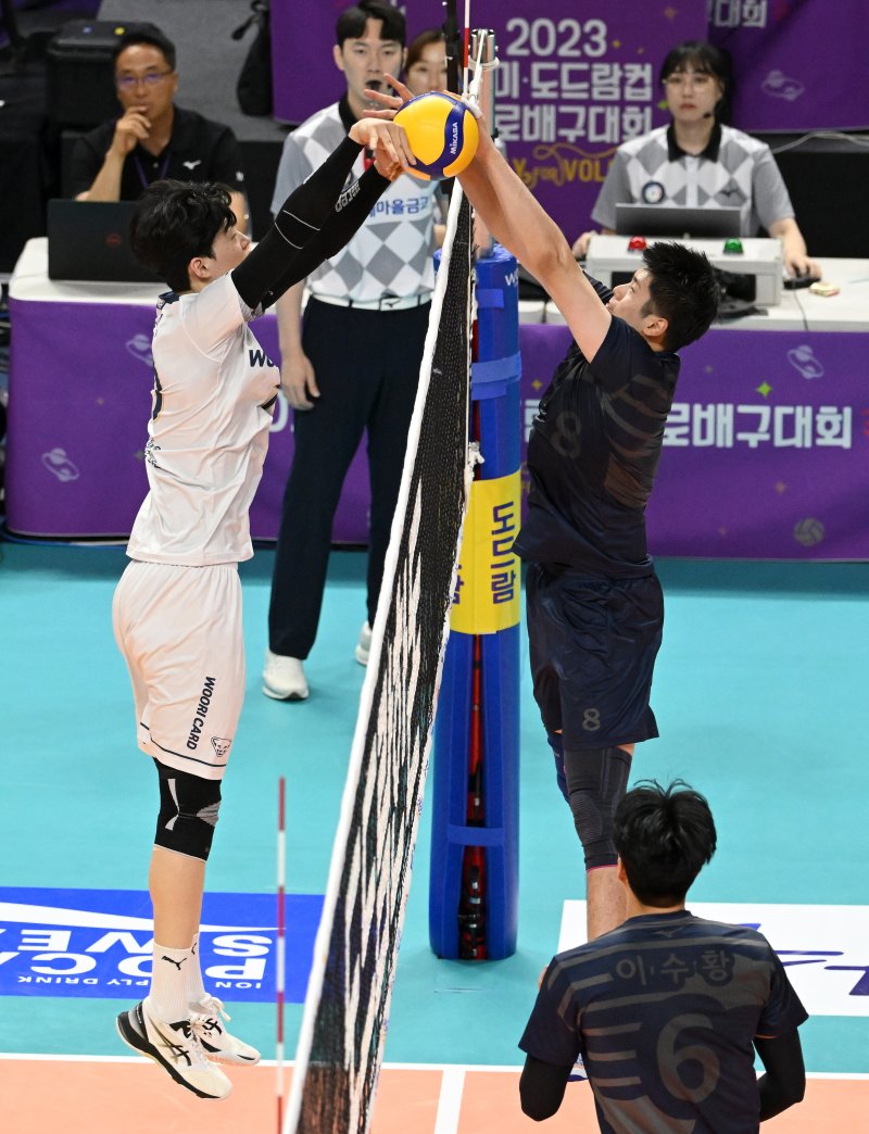 대한항공 진지위(오른쪽). (한국배구연맹 제공)