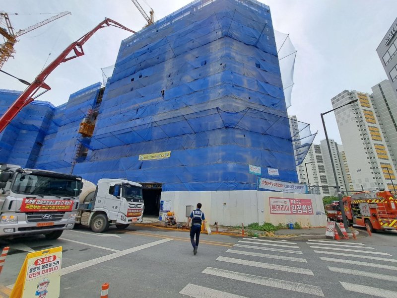 안성 신축공사장 현장서 붕괴사고...매몰자 1명 심정지 발견