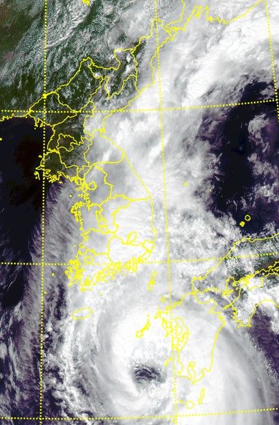 기상관측 이래 첫 '한반도 종단 태풍'에 전국 초비상
