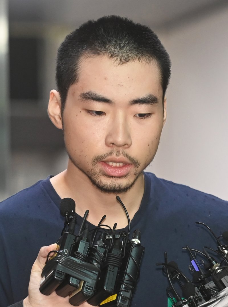 '분당 흉기 난동' 뇌사 빠졌던 20대 피해자 결국 사망...사건 25일만