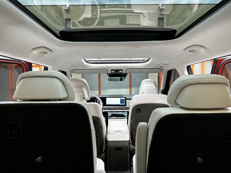 테일게이트에서 바라본 신형 싼타페 실내. ⓒ 뉴스1 이동희 기자