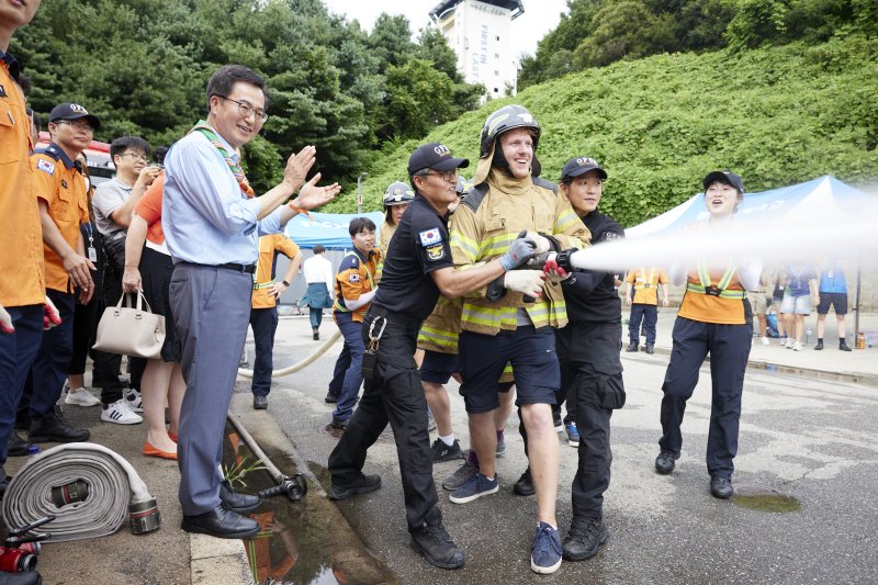 잼버리 대원 2400여명 '경기도 남겠다'...출국 때까지 적극 지원