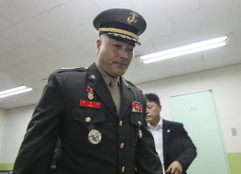 해병대, 전 수사단장 '생방송 인터뷰' 징계위 18일로 연기 - 파이낸셜뉴스