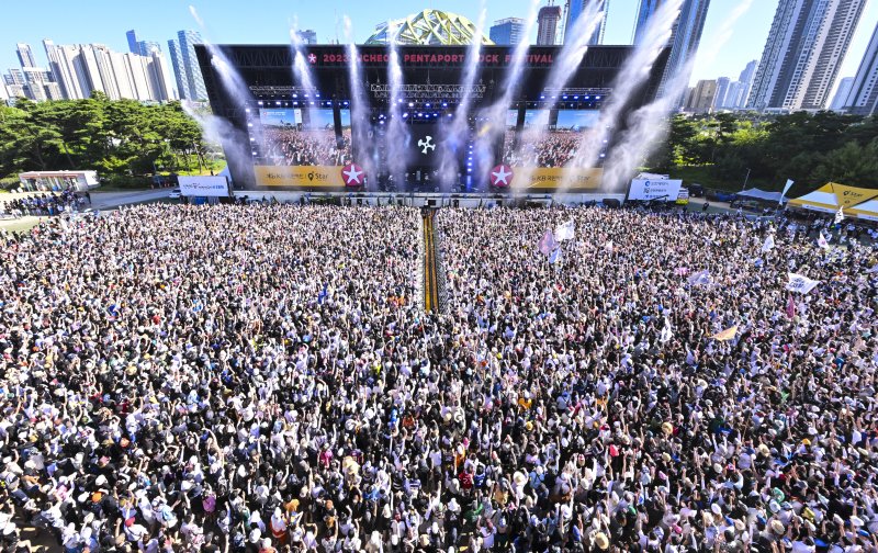 인천 연수구 송도달빛축제공원에서 지난해 열린 '2023 인천 펜타포트 록 페스티벌'에 인파가 몰린 모습. 사진=뉴스1