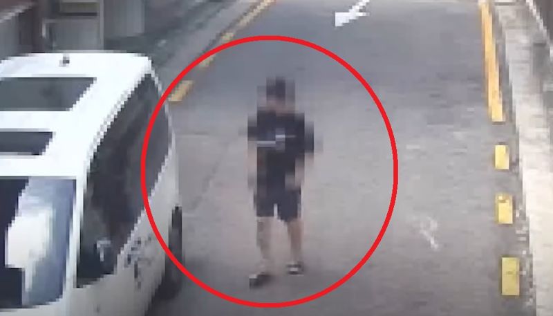 신림 성폭행범이 범행 전 골목길을 걷는 모습 / MBN 보도 화면 갈무리