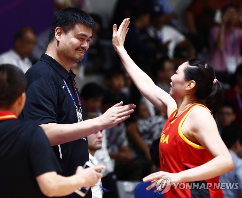 중국 농구 대들보 야오밍, FIBA 명예의 전당 입성 - 파이낸셜뉴스