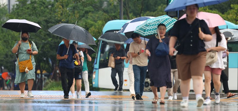 수도권·전라권 등 호우특보 확대…중대본 1단계 가동