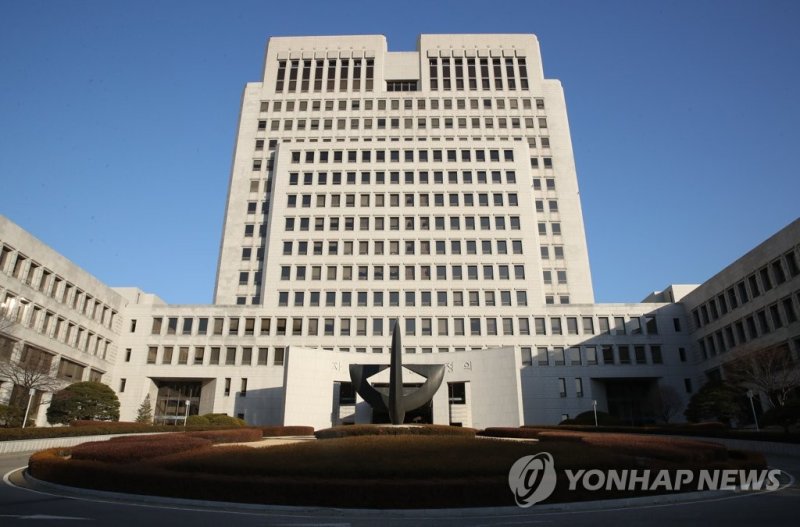 서울 서초구 대법원. 2019.2.11 kane@yna.co.kr (끝)