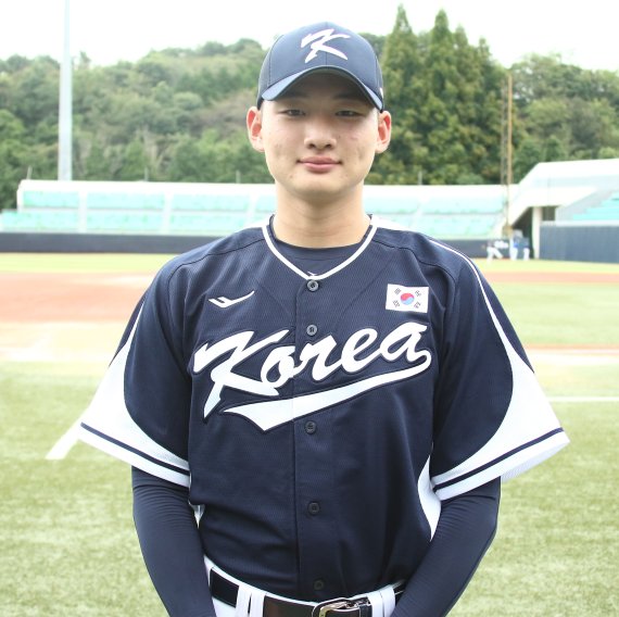 청소년대표팀 육선엽. 롯데와 삼성의 후보로 강하게 거론되고 있다. (사진 = 전상일 기자)