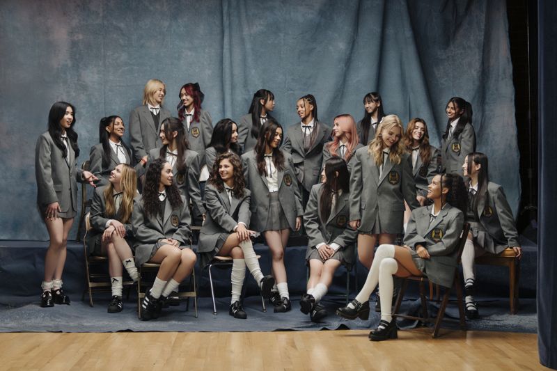 12개국 평균 17세 소녀의 도전 "하이브·美게펜 걸그룹의 특별함은 다양성"